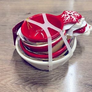 NWT ceramic measuring cups bake shop winter